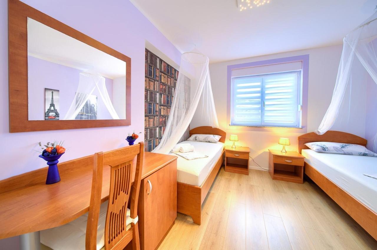 Apartman Bor Krk Krk Town Exterior foto