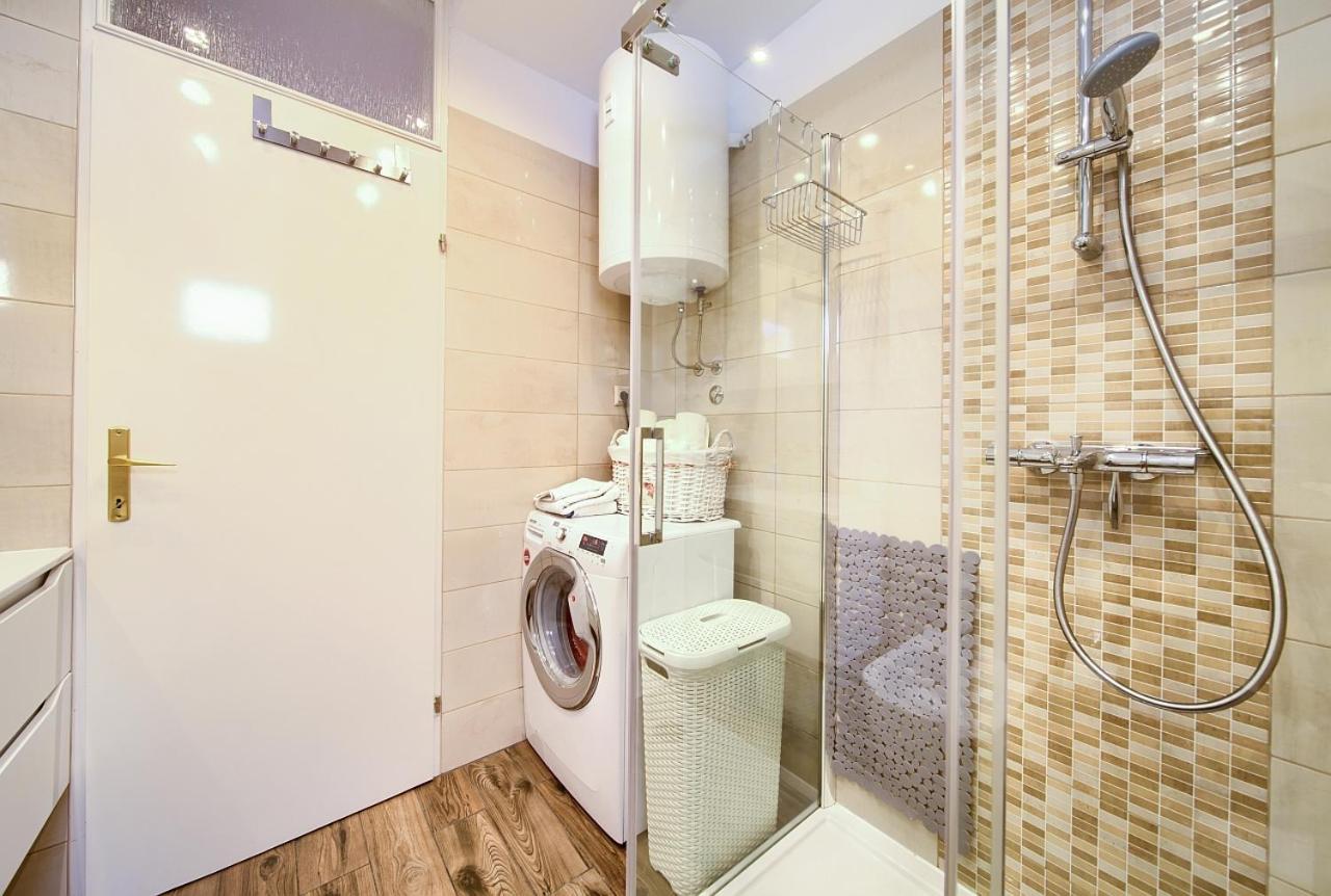 Apartman Bor Krk Krk Town Exterior foto